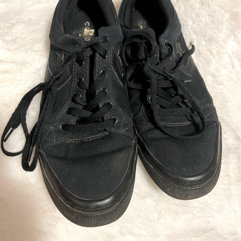 Men’s Black Converse